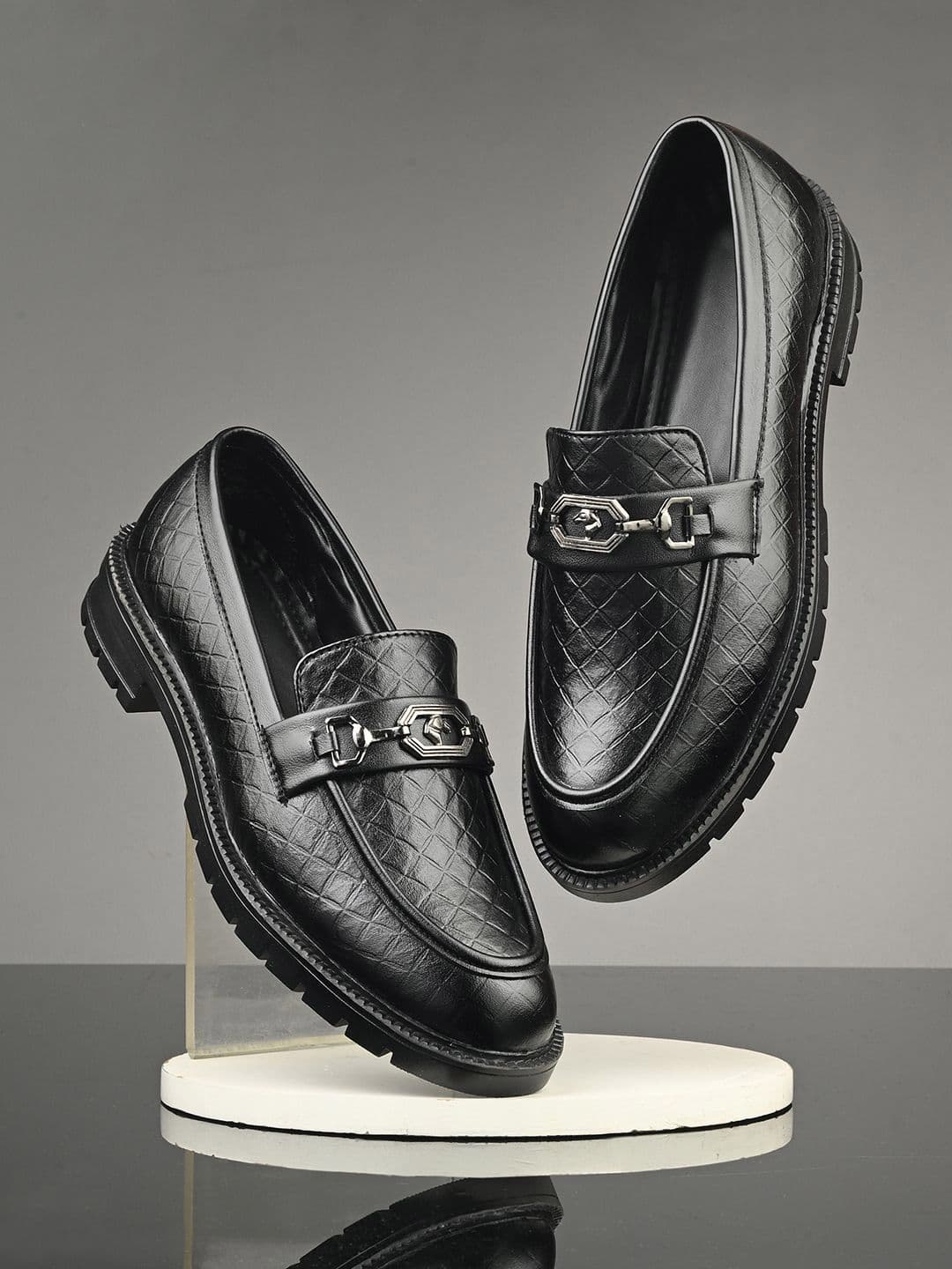 Mactree Men Round Toe Formal Loafers - view 1