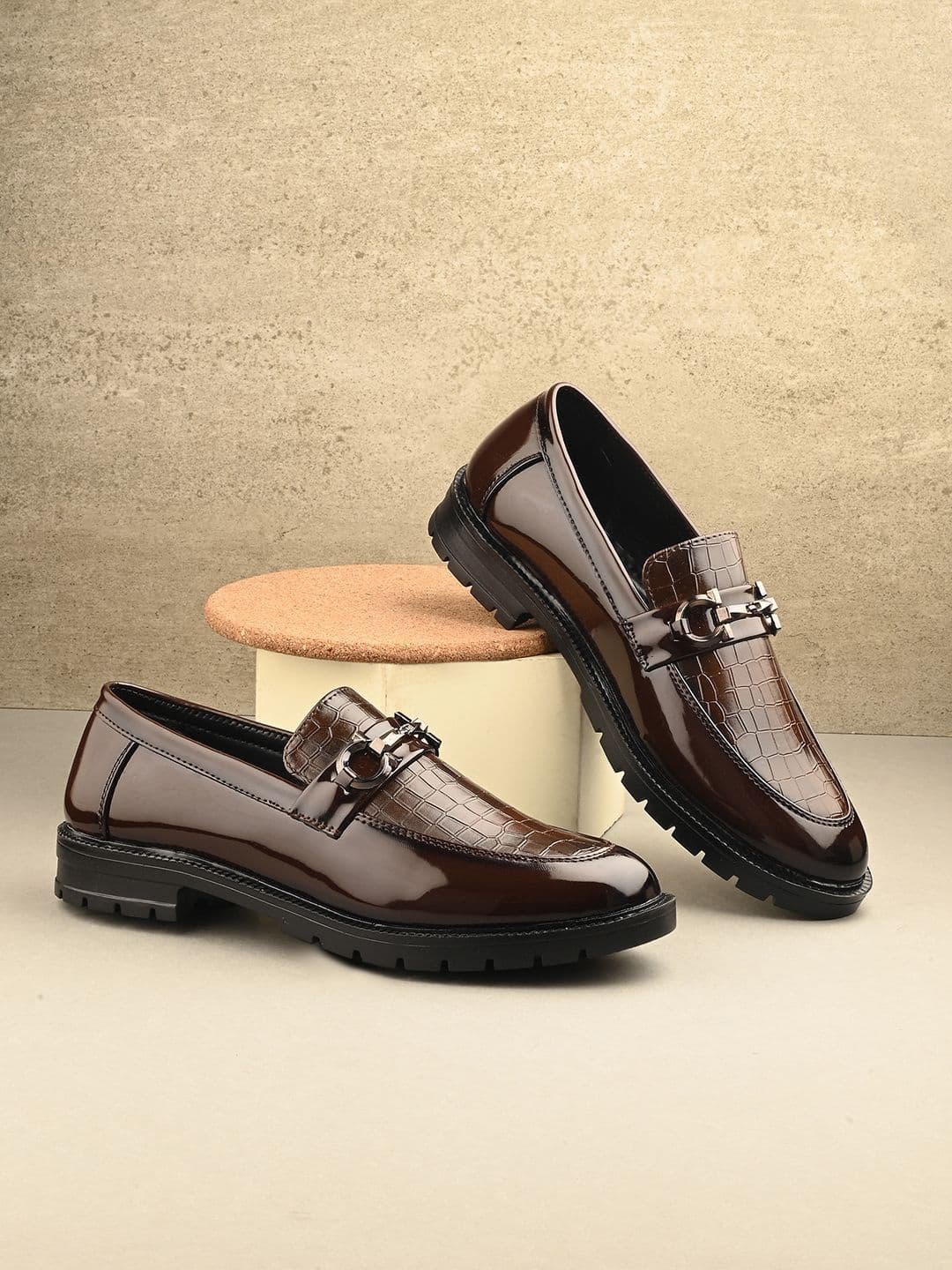 Mactree Men Round Toe Formal Loafers - view 1
