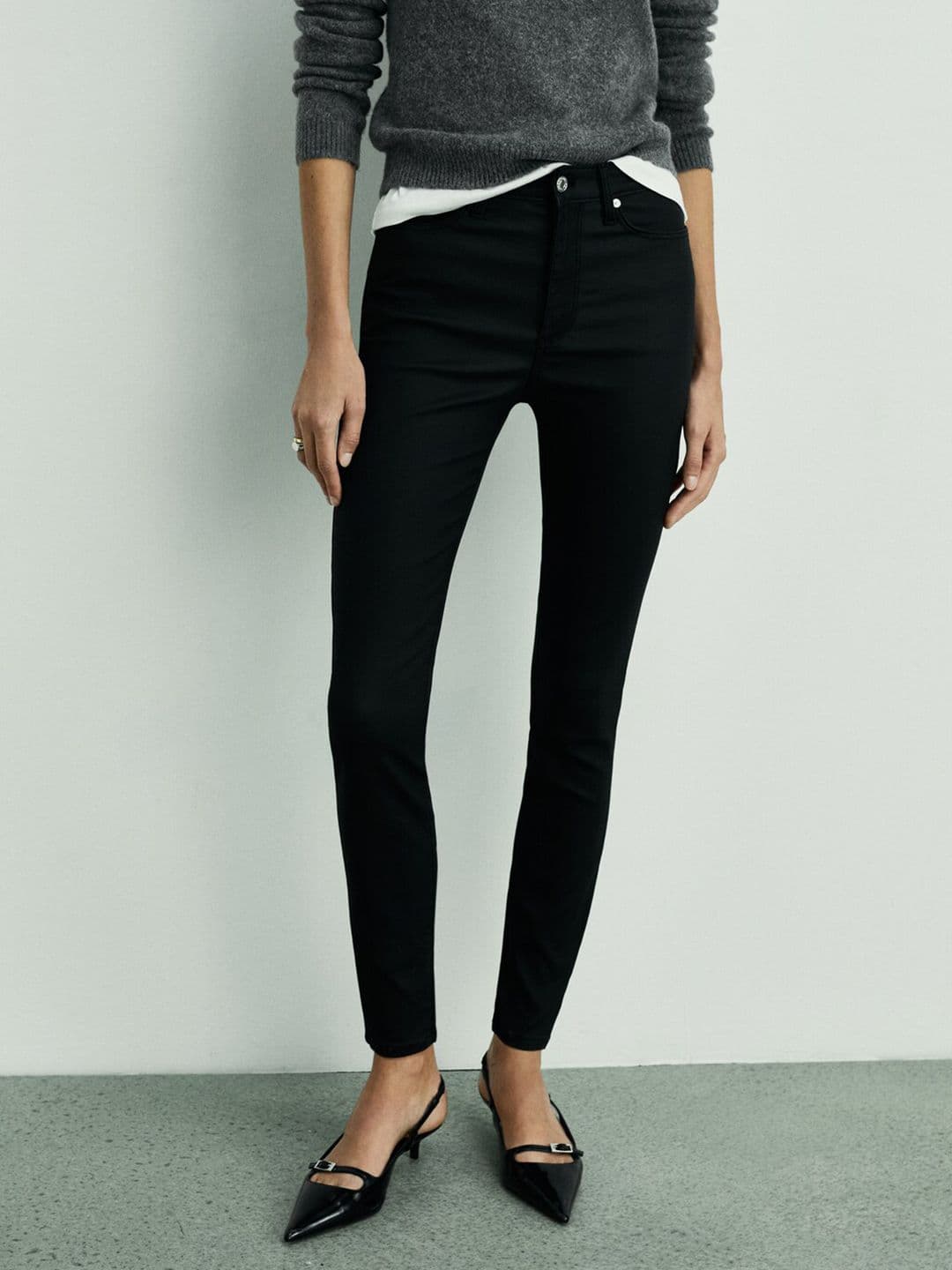 MANGO Women Waxed Skinny Fit Stretchable Jeans - view 1