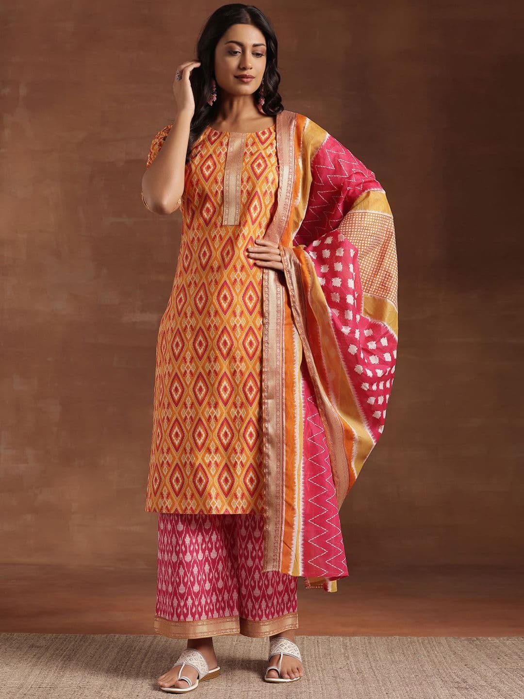Libas Women Geometric Printed Straight Kurta with Palazzos & With Dupatta - view 1