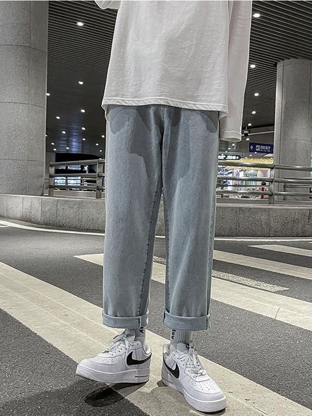 HERE&NOW Men Straight Fit Mid-Rise Jeans - view 1