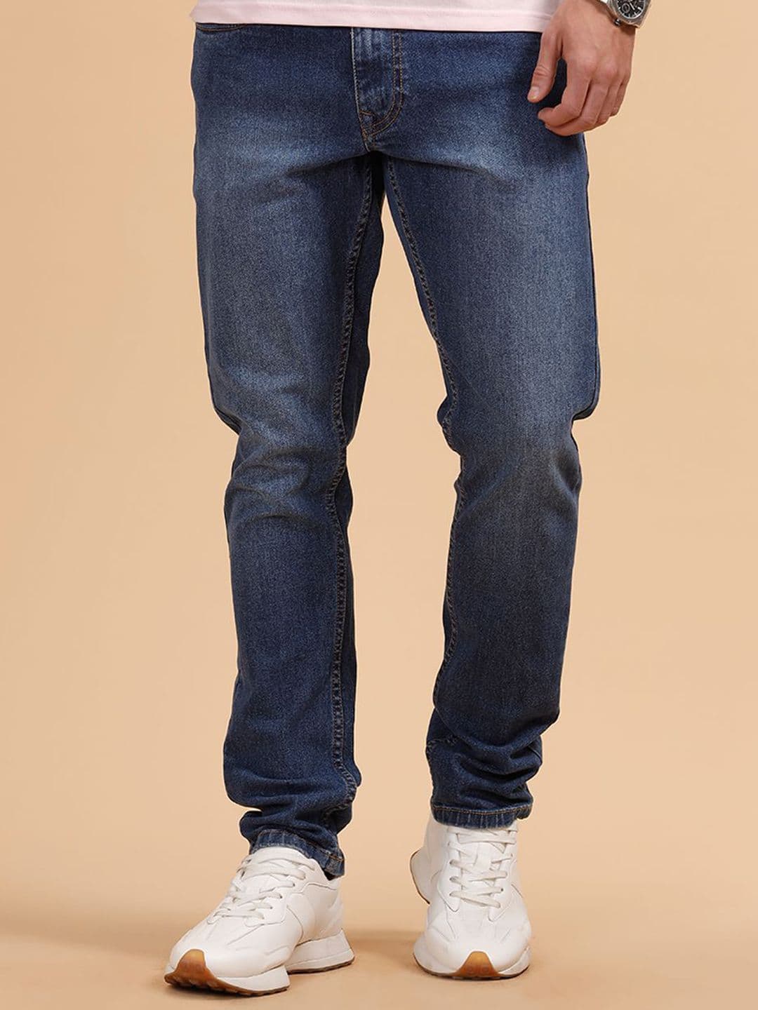WROGN Men Comfort Slim Fit Mid-Rise Light Fade Jeans - view 1