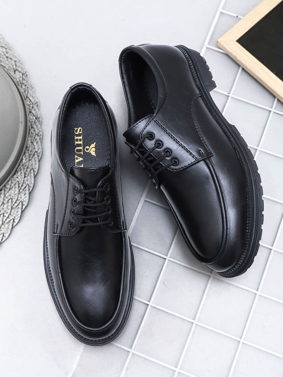 SHUAN Men Formal Derbys - view 1