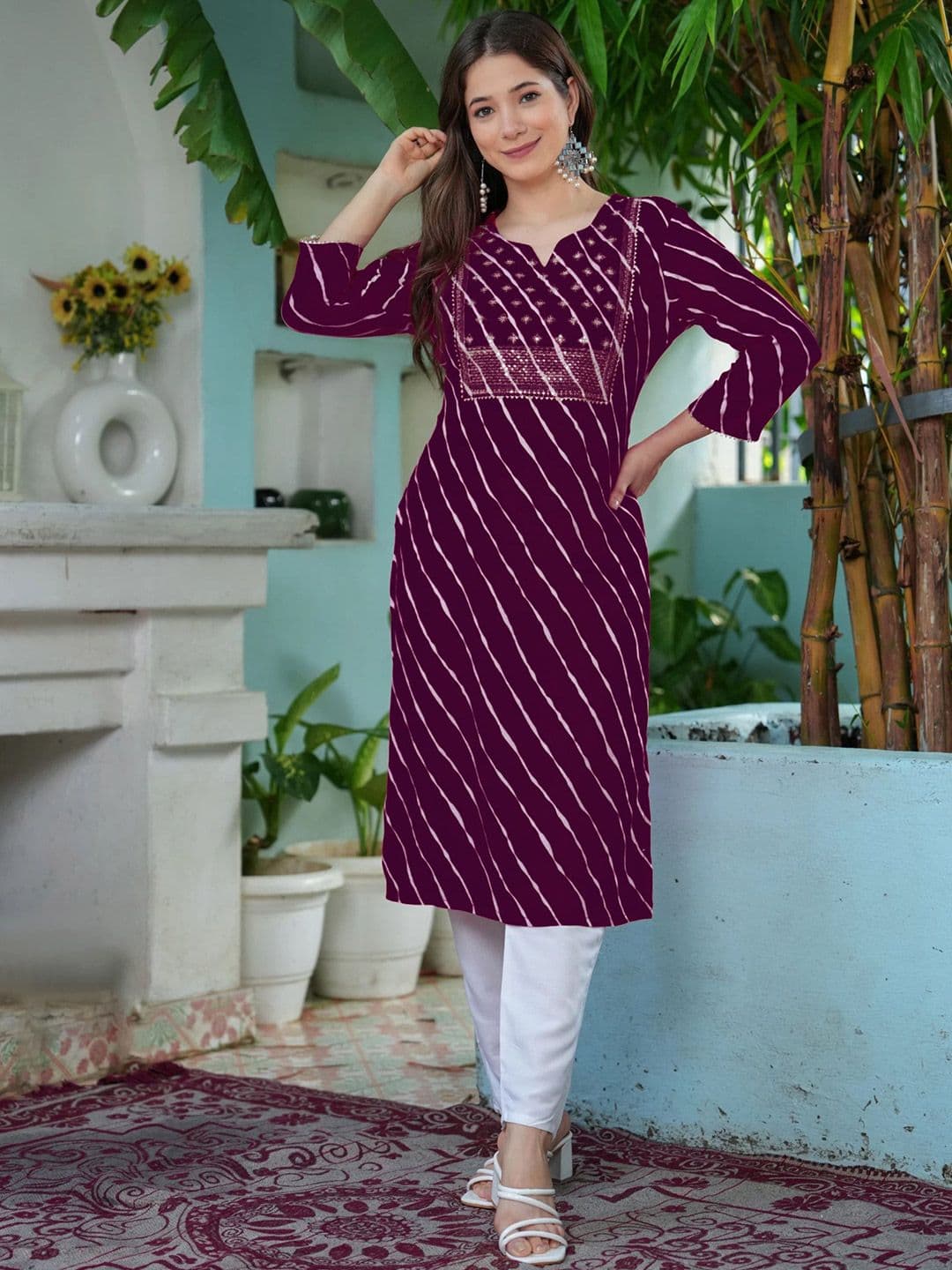 KPF Leheriya Printed Notch Neck Gotta Patti Straight Kurta - view 1