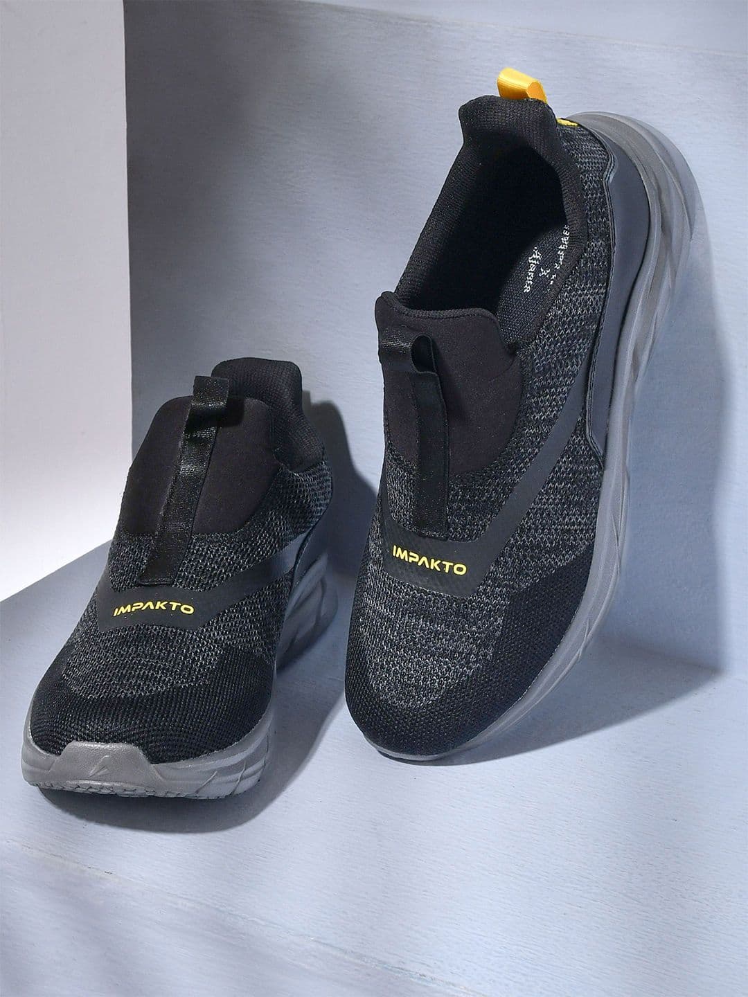 IMPAKTO Air Bounce Men Walking Shoes - view 1