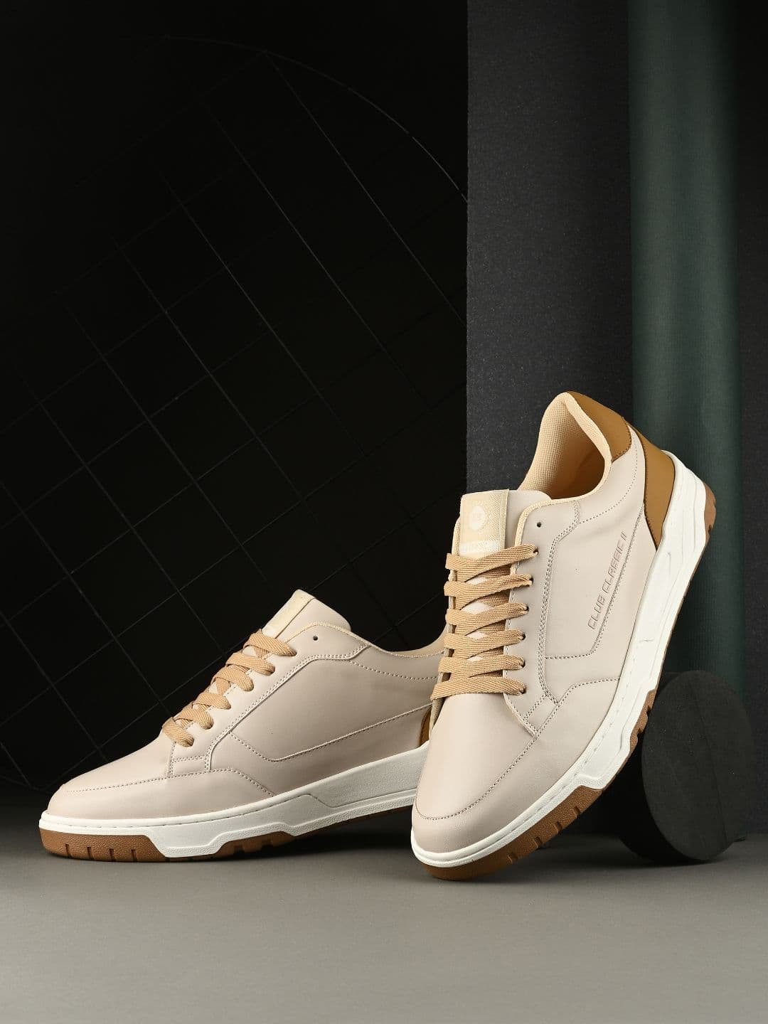 HRX by Hrithik Roshan Men Round Toe Lace-Ups Sneakers - view 1