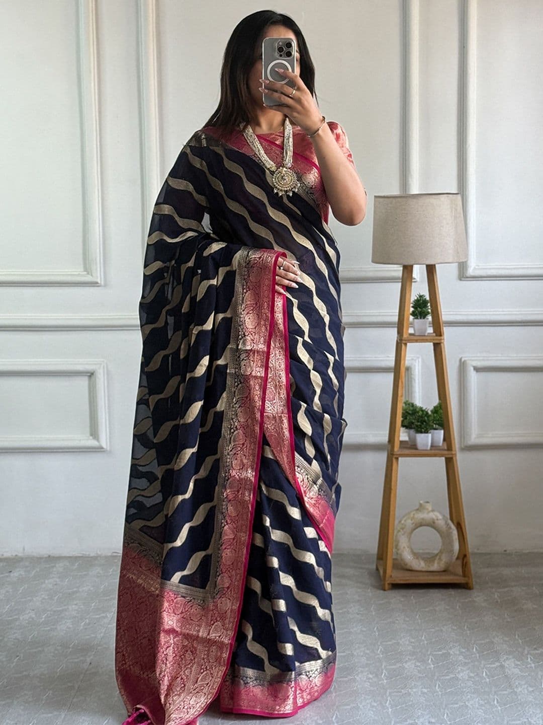 KAYOMMI Leheriya Zari Pure Georgette Ready to Wear Saree - view 1