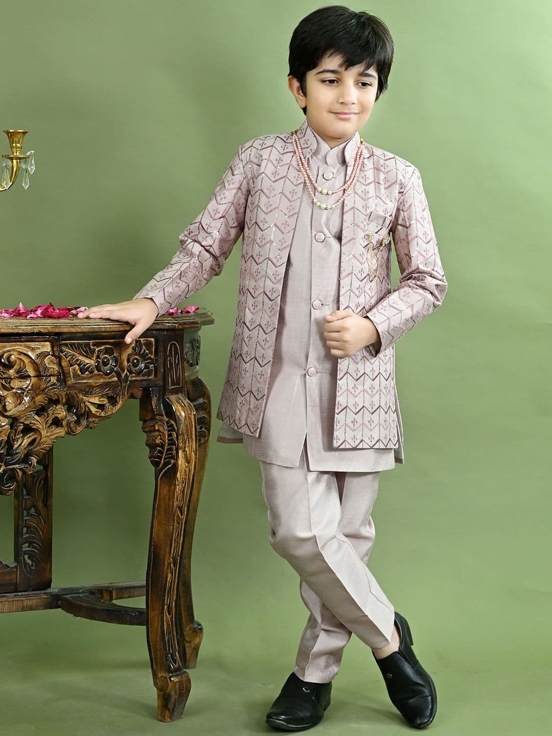 BT DEZINES Boys Zig Zag Embroidered Sequined Sherwani Set