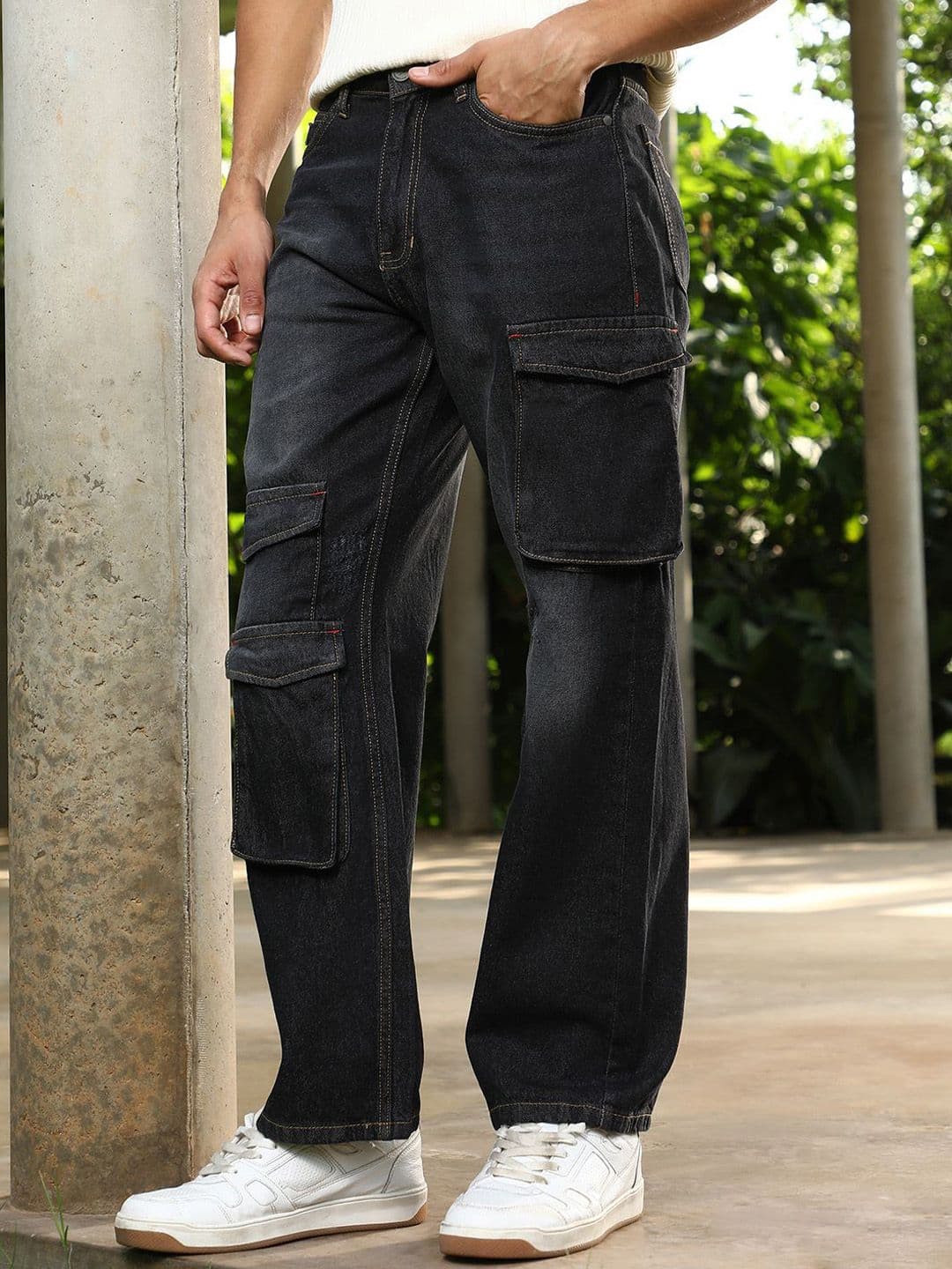 CAHOOT Men Comfort Relaxed Fit Mid-Rise Lingt Fade Cotton Stretchable Jeans - view 1