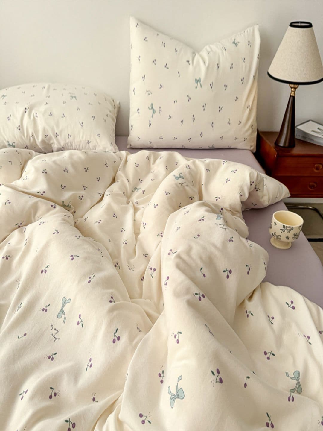 JC HOME Purple & White Self Design Polycotton 4 Piece Double King Regular Bedding Set - view 1