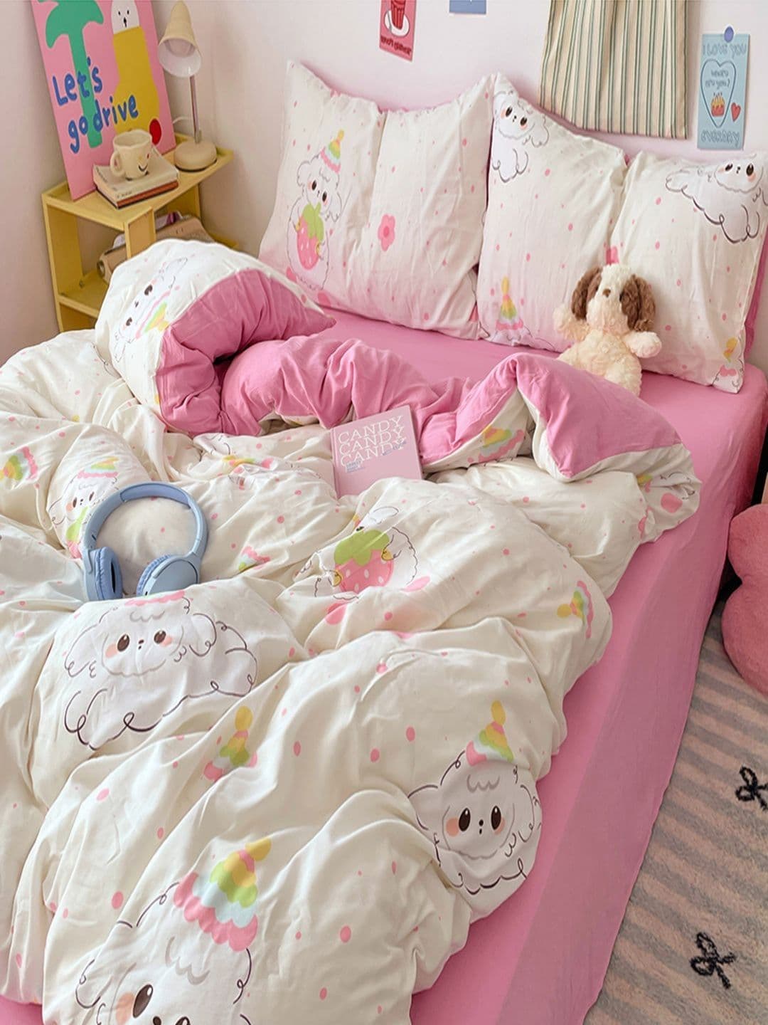 JC HOME Pink & White 4 Pieces Cartoon Characters Single Bedding Set - view 1