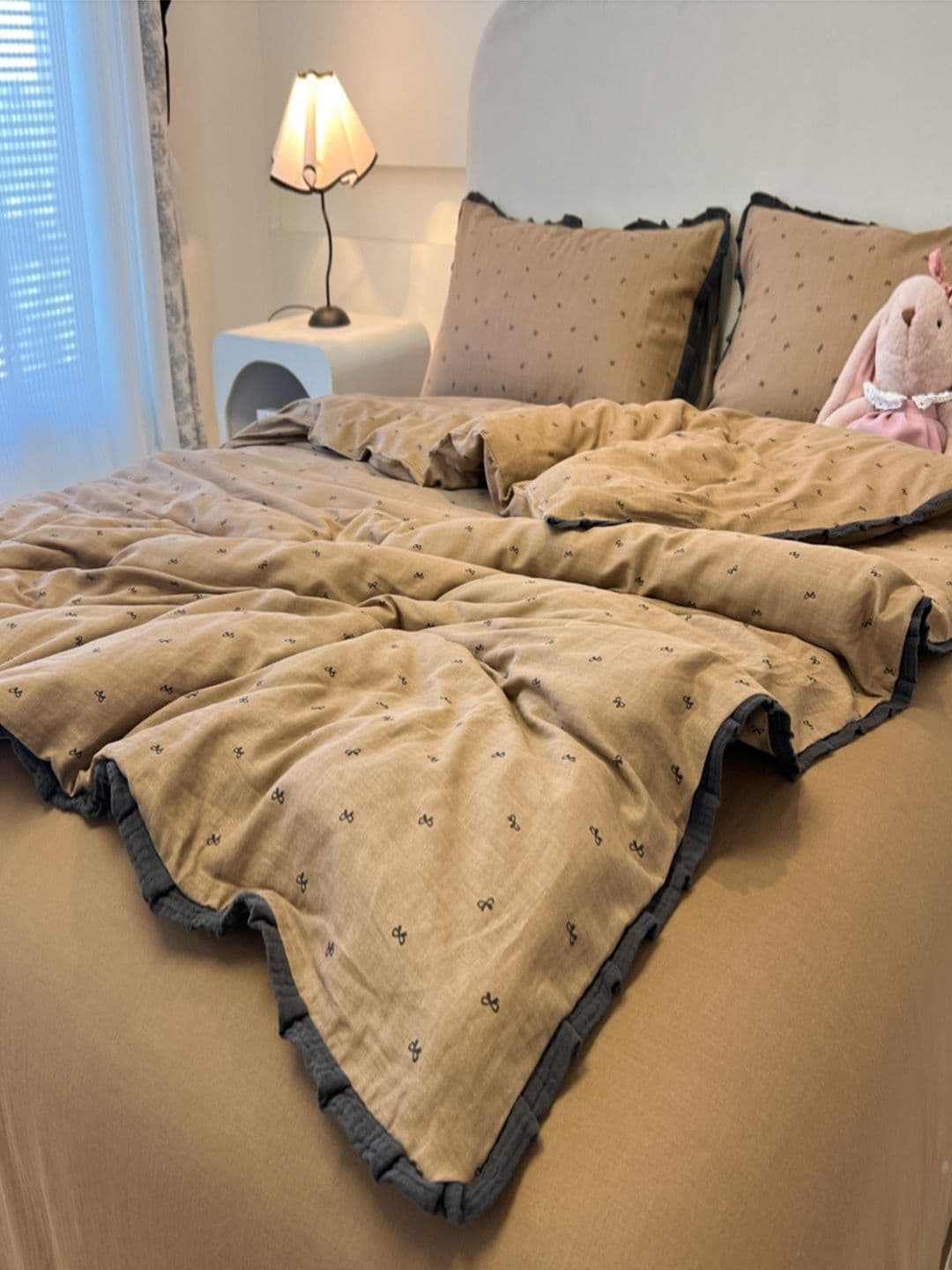 JC HOME Brown & Black Self Design Polycotton 3 Piece Double King Regular Bedding Set - view 1