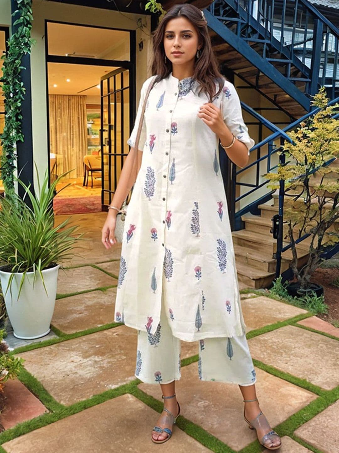 GoSriKi Women Floral Printed Regular Kurta with Trousers - view 1