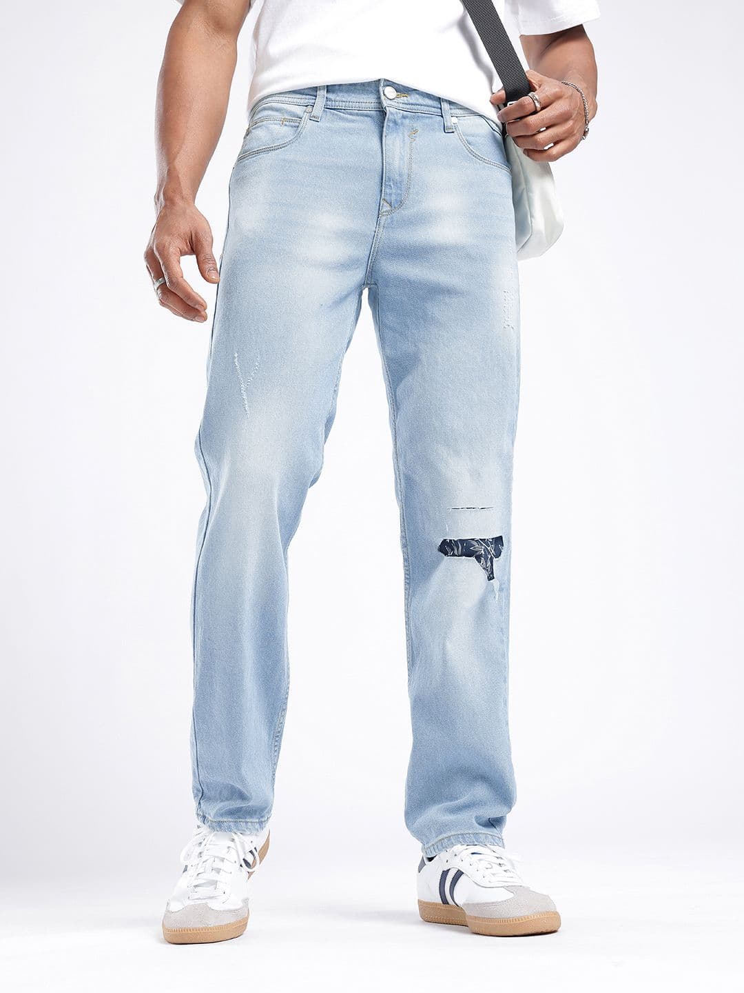 glitchez Men Relaxed Fit Mildly Distressed Light Fade Jeans - view 1
