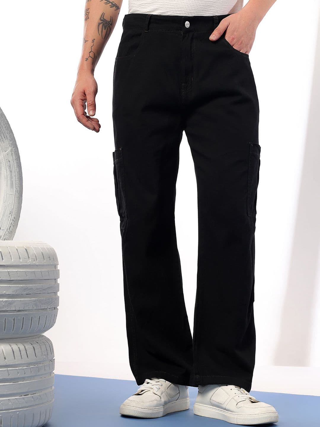 Kotty Men Relaxed Fit Low-Rise Stretchable Cargo Style Jeans - view 1