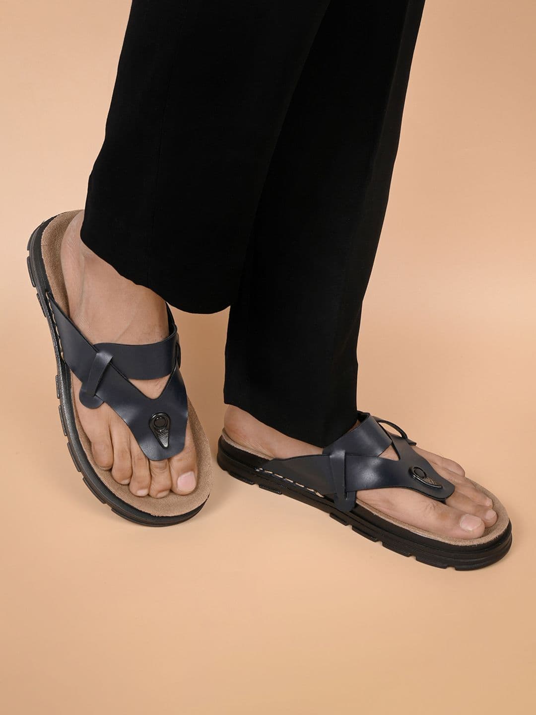 STREETLOOK Men Slip-On Regular Comfort Sandals - view 1