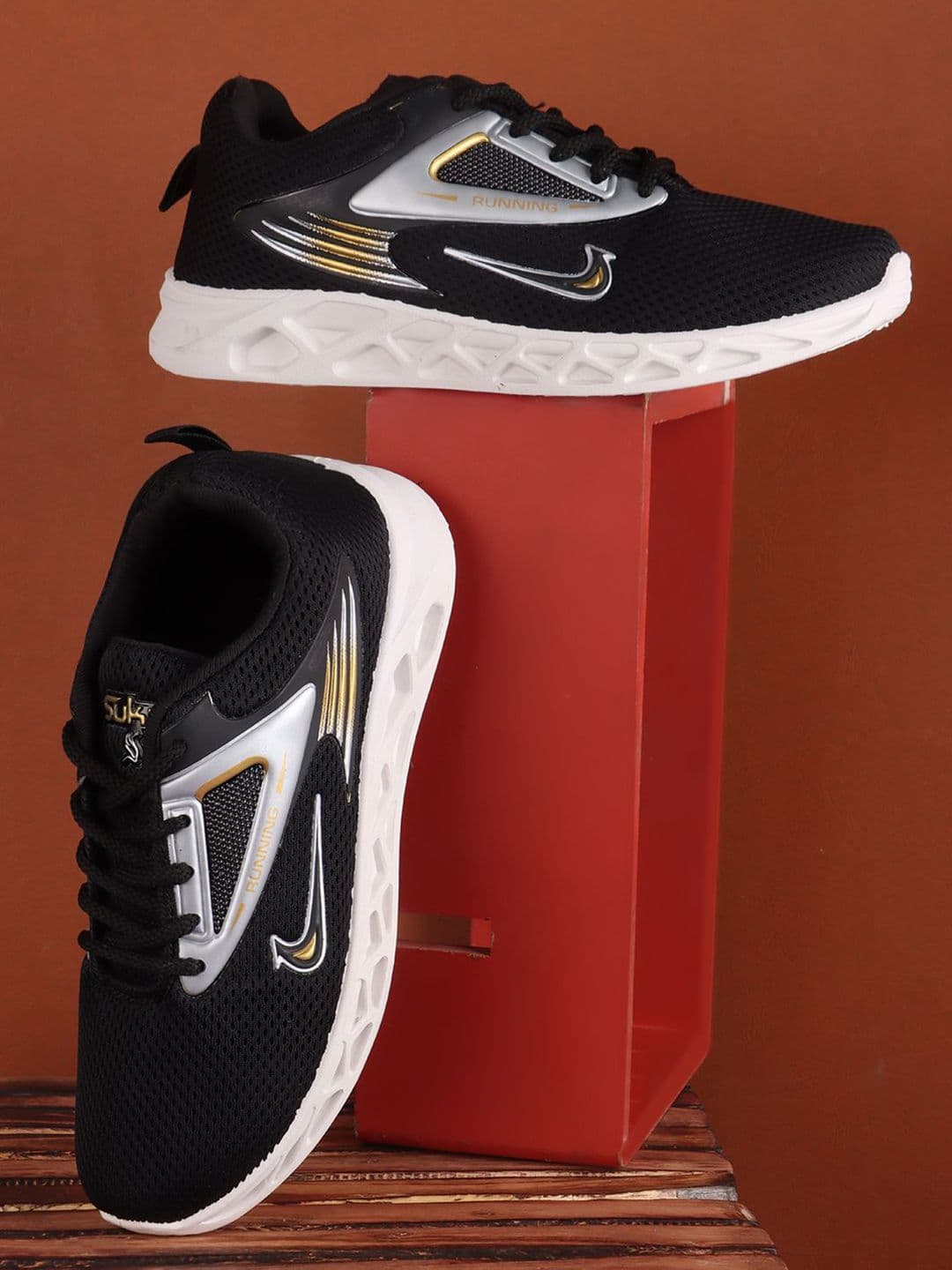 SUKUN Men Mesh Walking Non-Marking Shoes - view 1