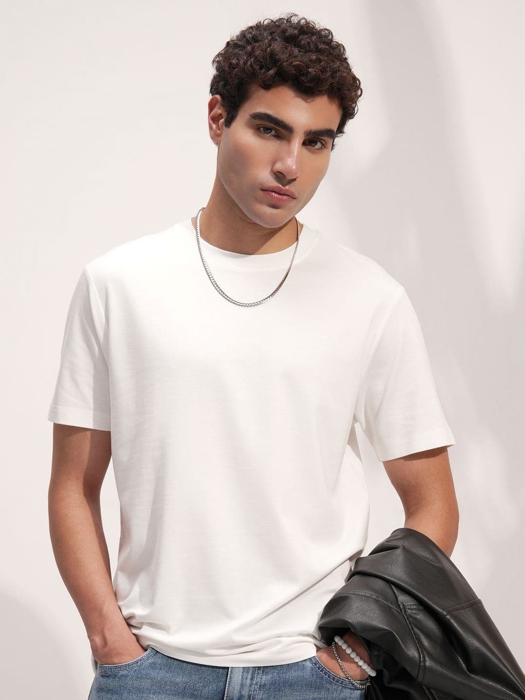 HIGHLANDER Men Solid Regular Fit T-shirt - view 1