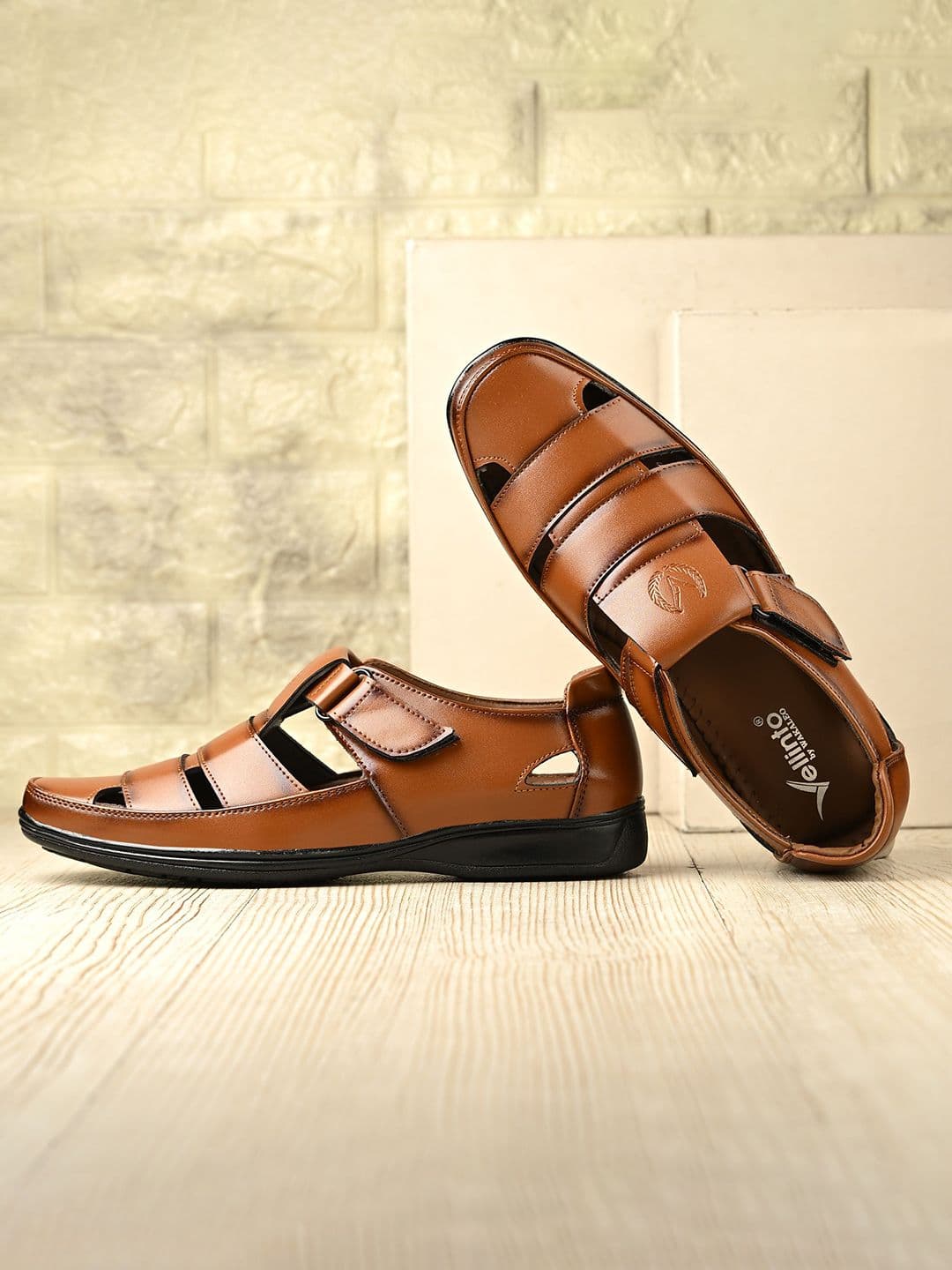 Vellinto Men Ethnic Fisherman Sandals - view 1