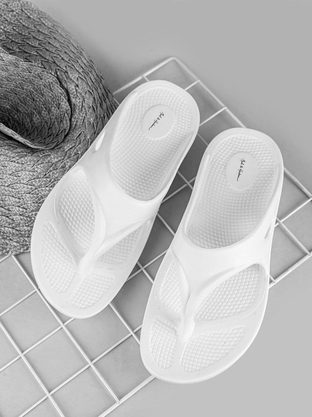 Mast & Harbour Men Thong Flip-Flops - view 1