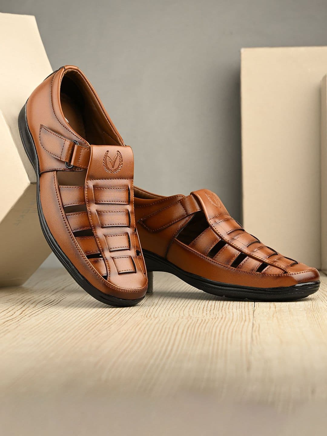 Vellinto Men Ethnic Velcro Comfort Regular Sandals - view 1