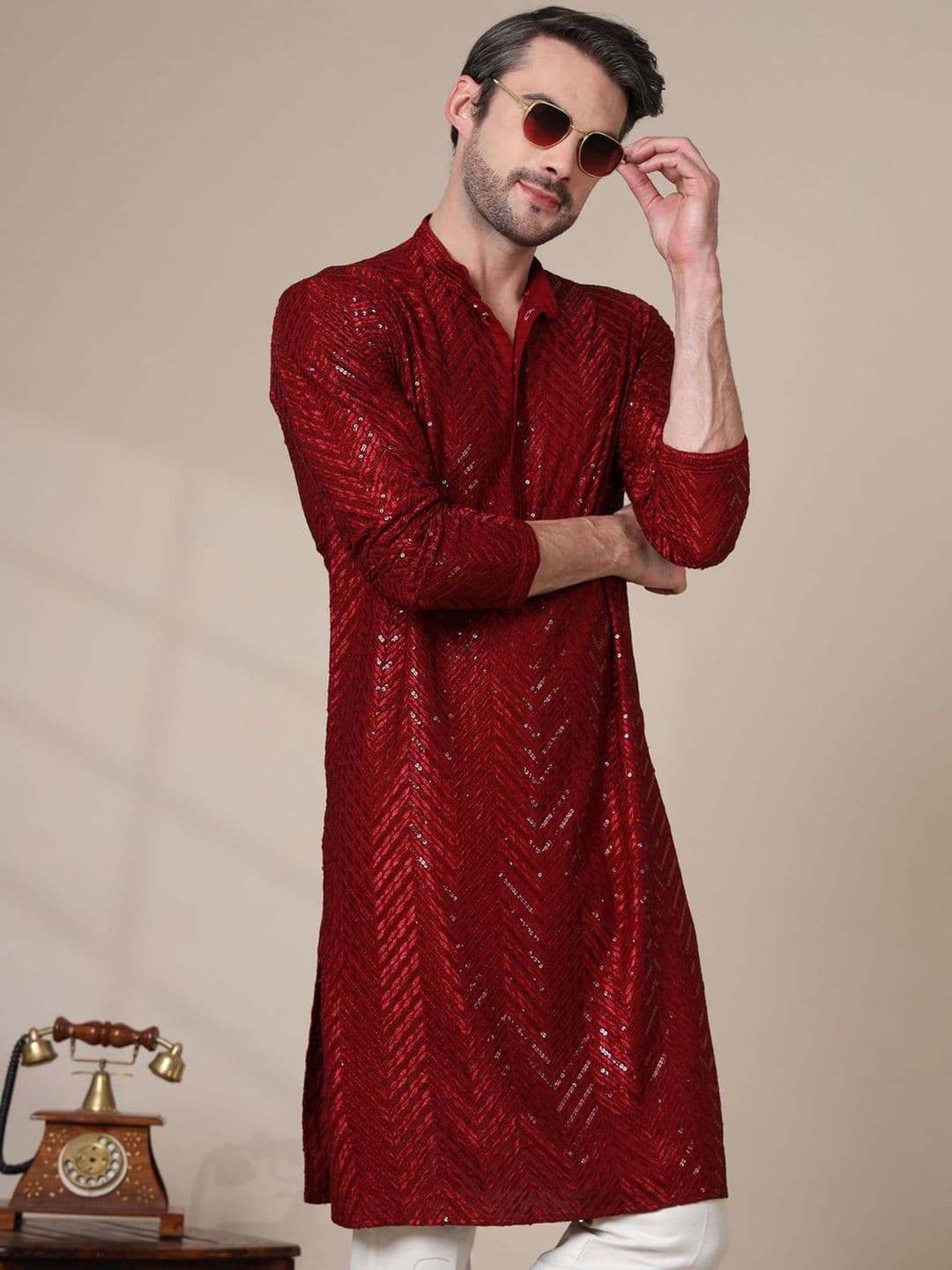 ADHIRAJAN Men Geometric Embroidered Chikankari Kurta - view 1