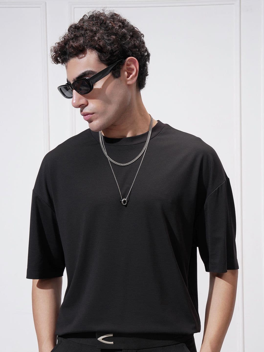 HIGHLANDER Men Solid Round Neck Oversized T-shirt - view 1