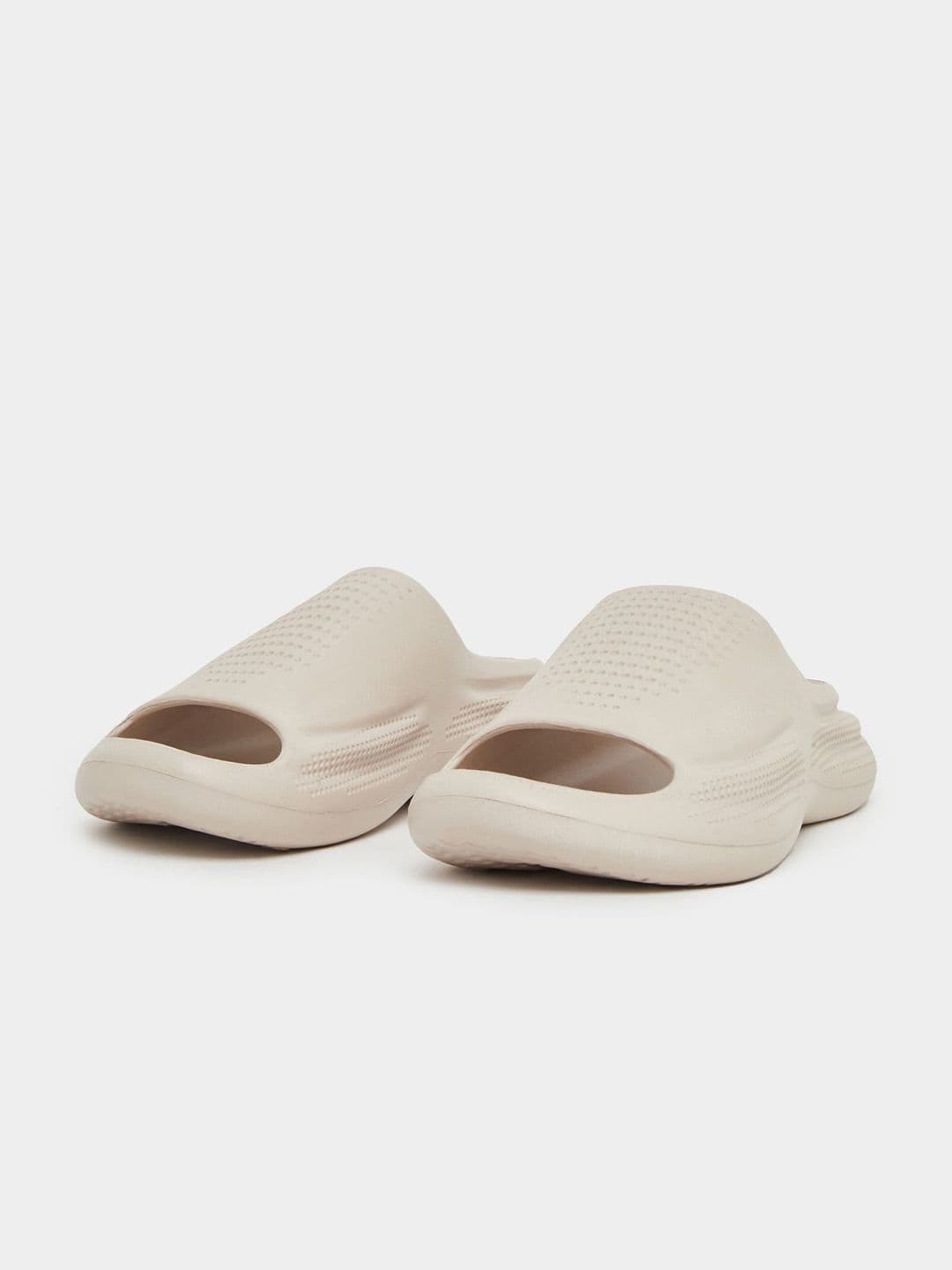 Styli Men Rubber Breathable Upper Comfort Sliders - view 1