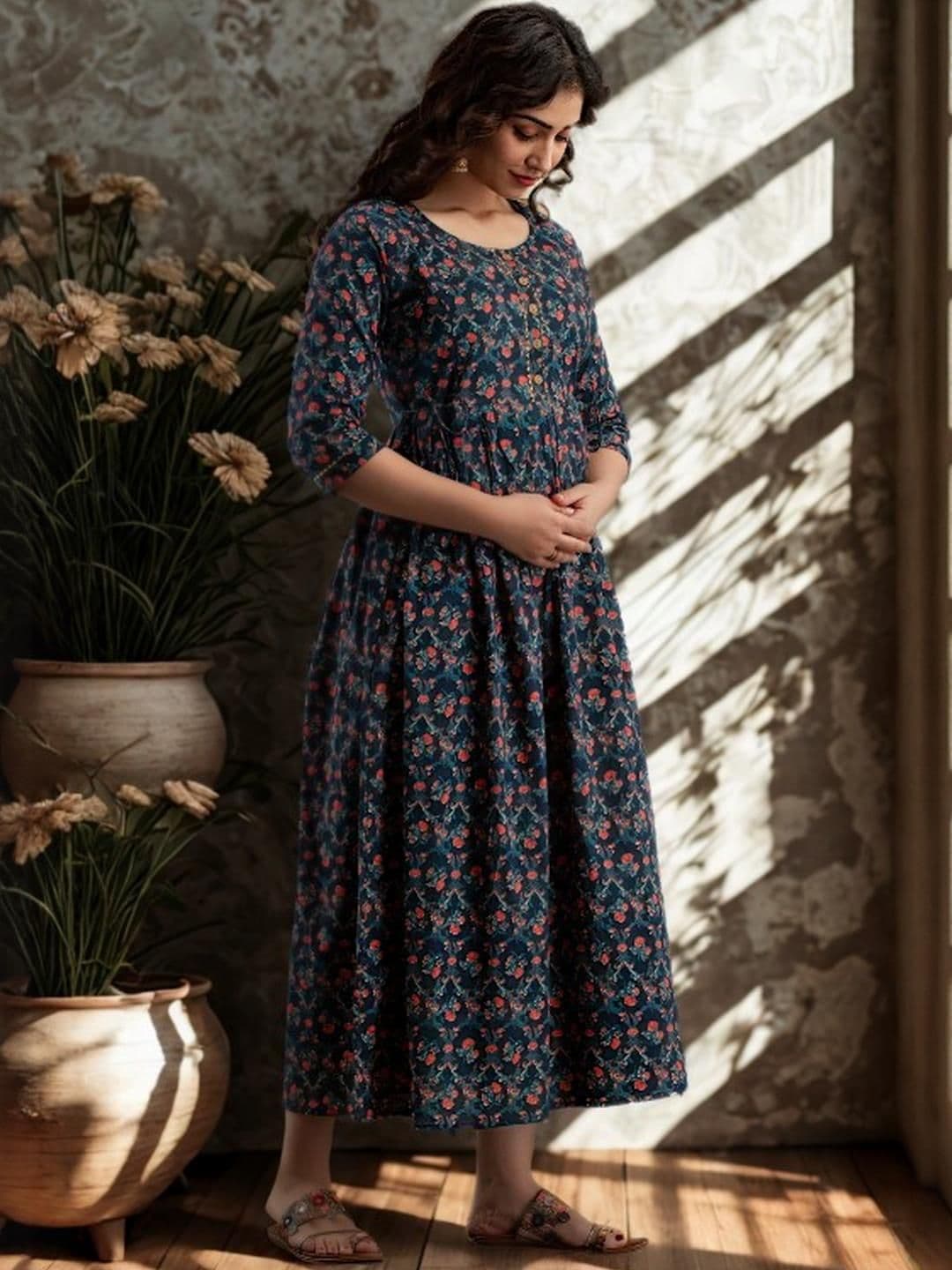 Vaidiki Women's Plus Size Maternity Printed Kurta - view 1