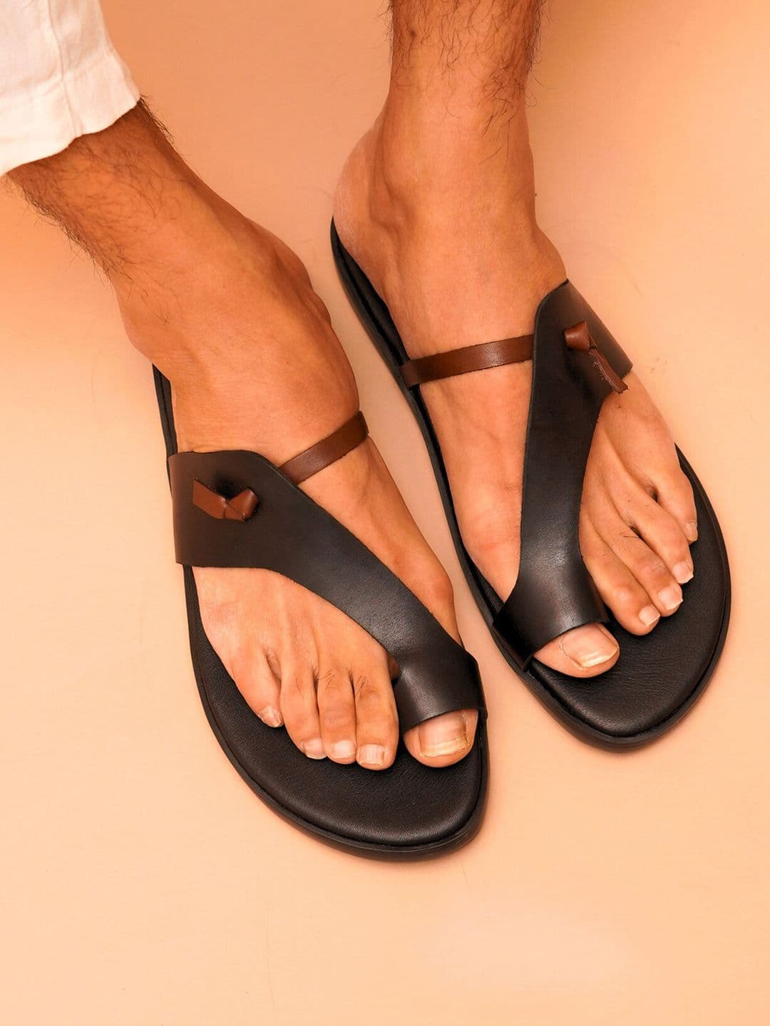 dmodot Pelle Mino Men Solid Leather Comfort Sandals - view 1