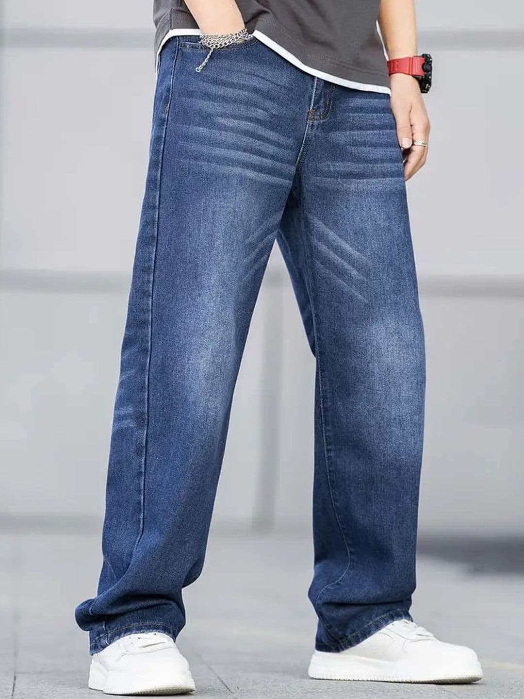 VOGAAN Men Loose Regular Fit Mid-Rise Light Fade Jeans - view 1