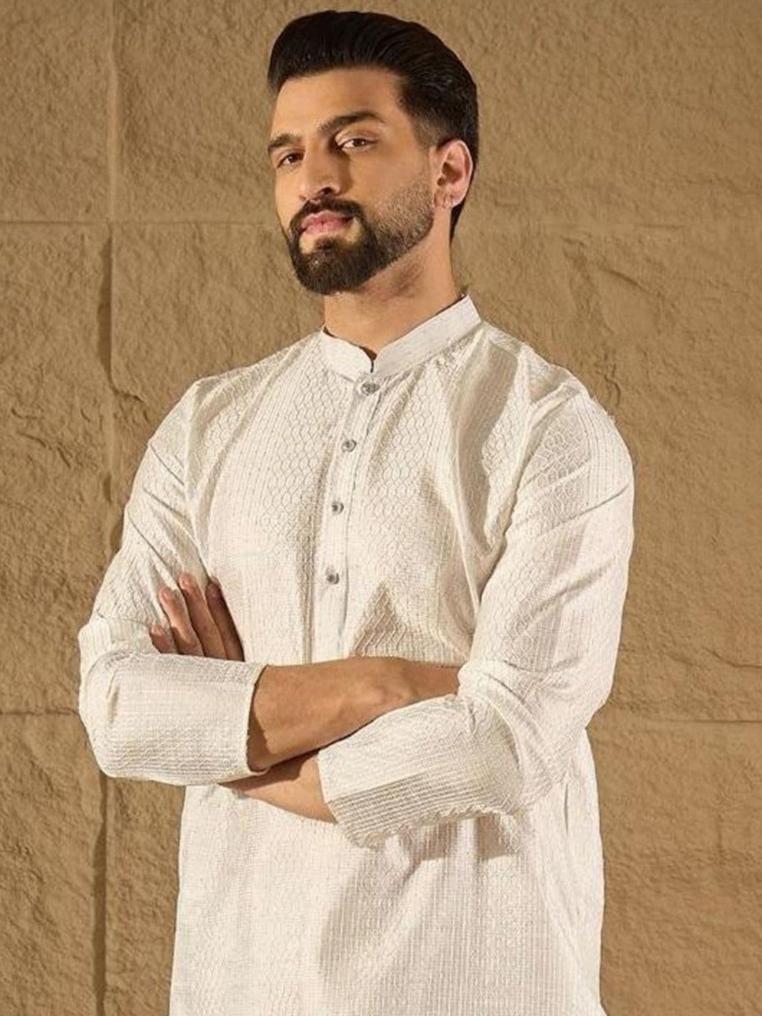 Ethnic Bay Embroidered Mandarin Collar Straight Kurta - view 1