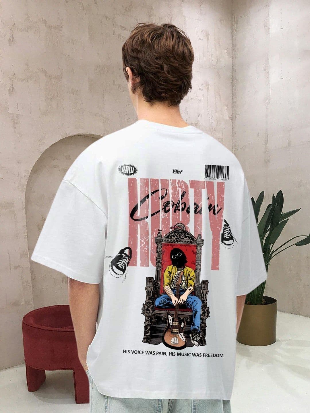 PRONK Men Oversized Graphic Printed T-shirt - view 1