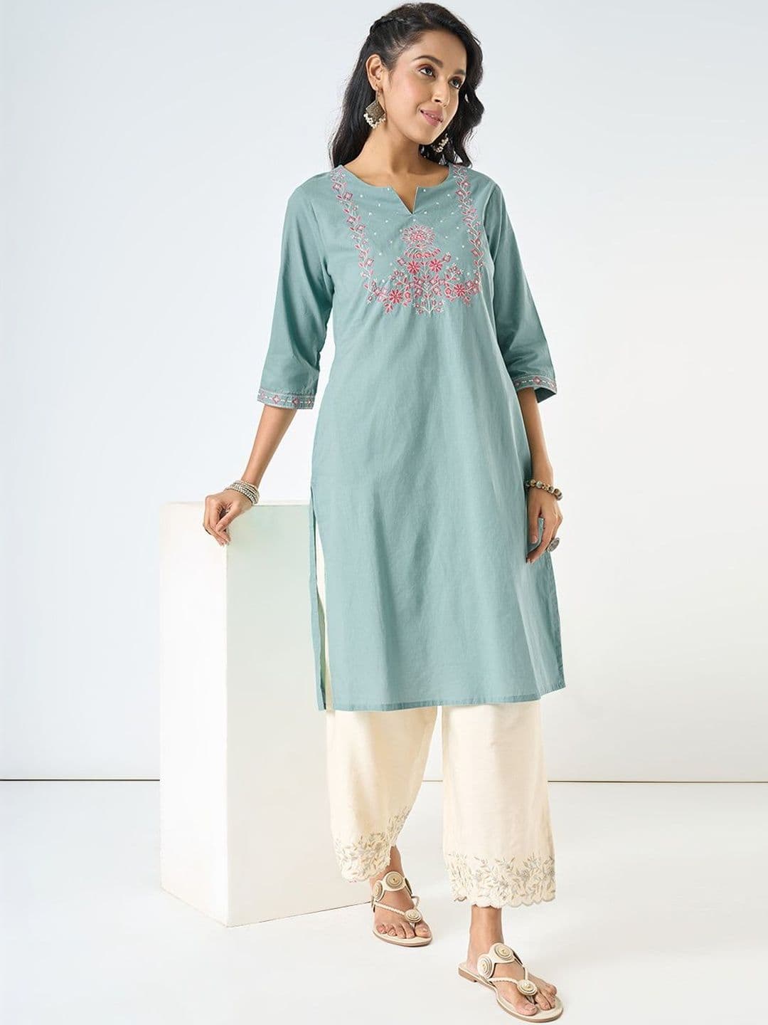 RANGMANCH BY PANTALOONS Women Embroidered Flared Sleeves Thread Work Kurta - view 1