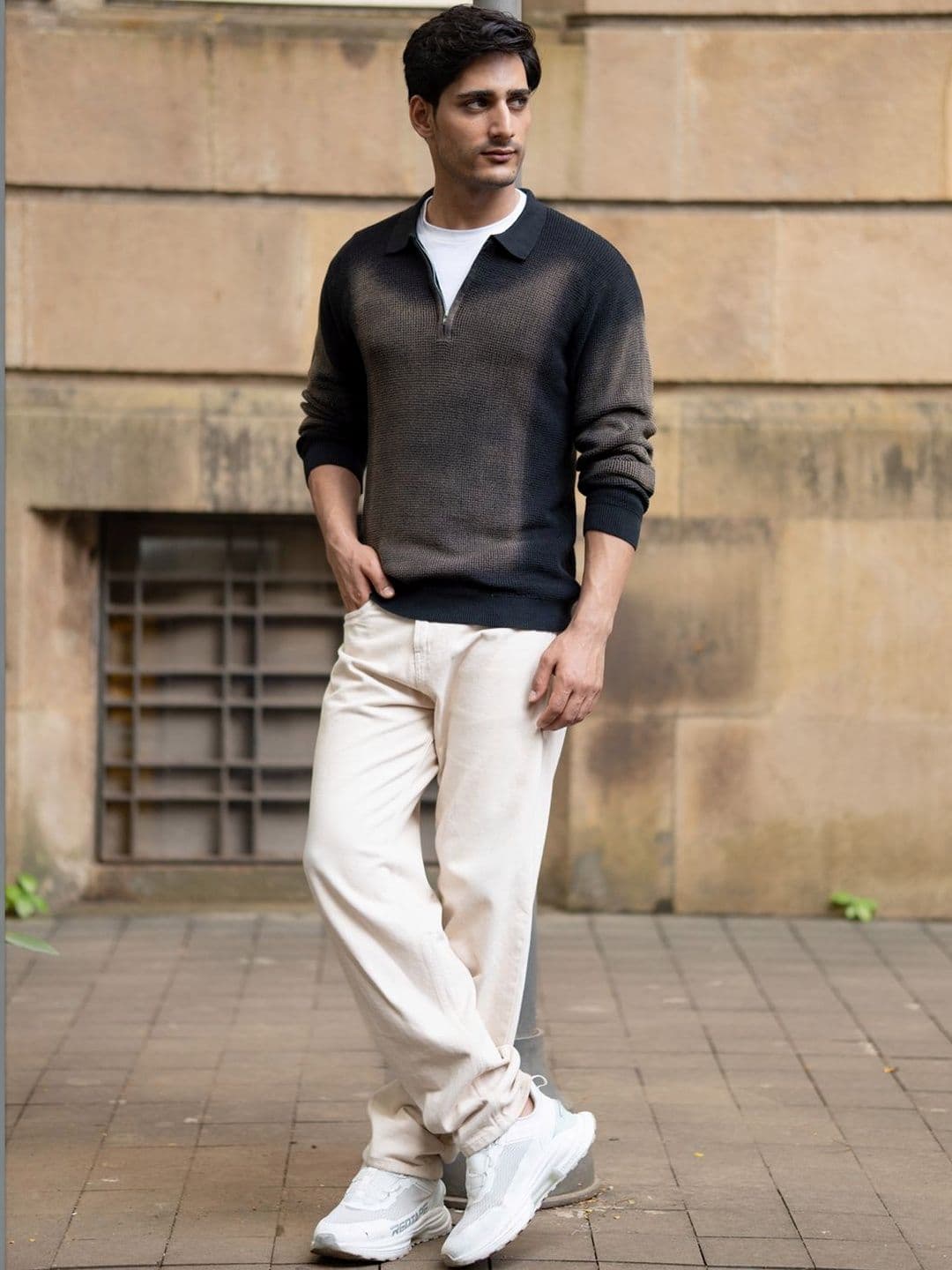 Powerlook Men Colourblocked Pullover
