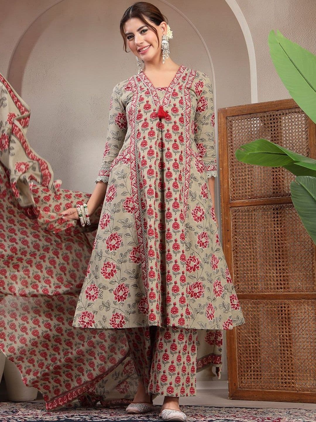KIMAYRA Women Floral Printed Panelled Thread Work Pure Cotton Kurta with Trousers & With Dupatta - view 1