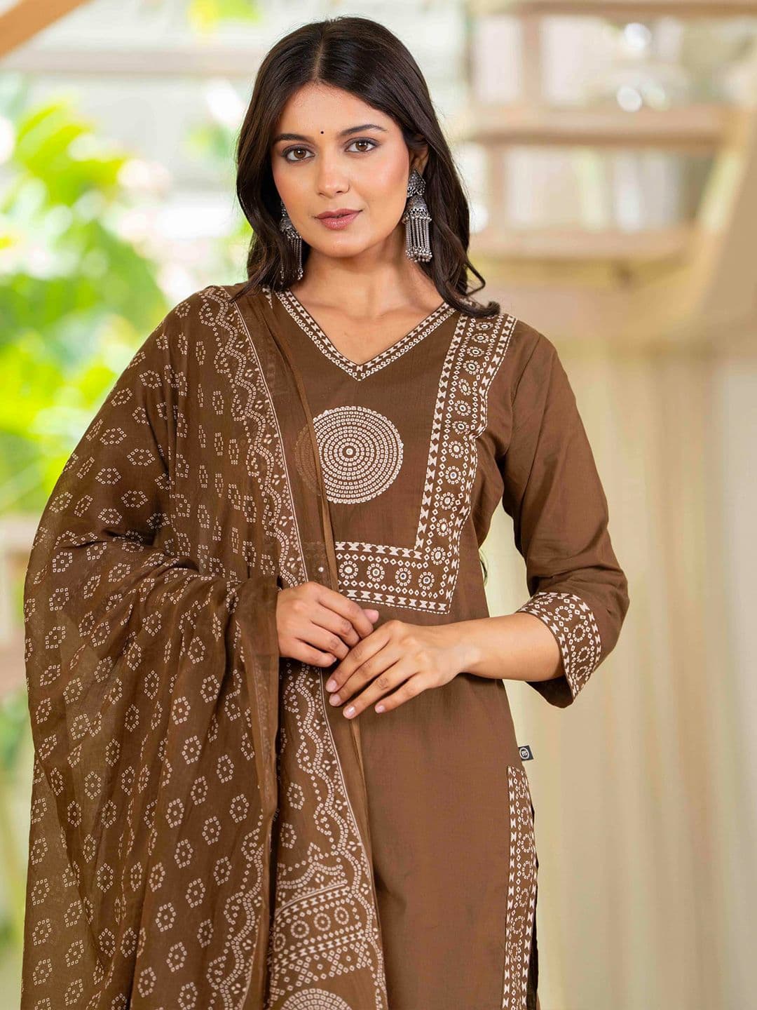 Pistaa Bandhani Yoke Design V-Neck Pure Cotton Straight Kurta With Trousers & Dupatta - view 1