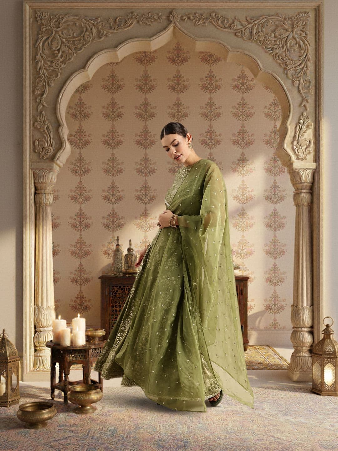 House of Pataudi Ethnic Motifs Printed Jashn Kurta Set - view 1