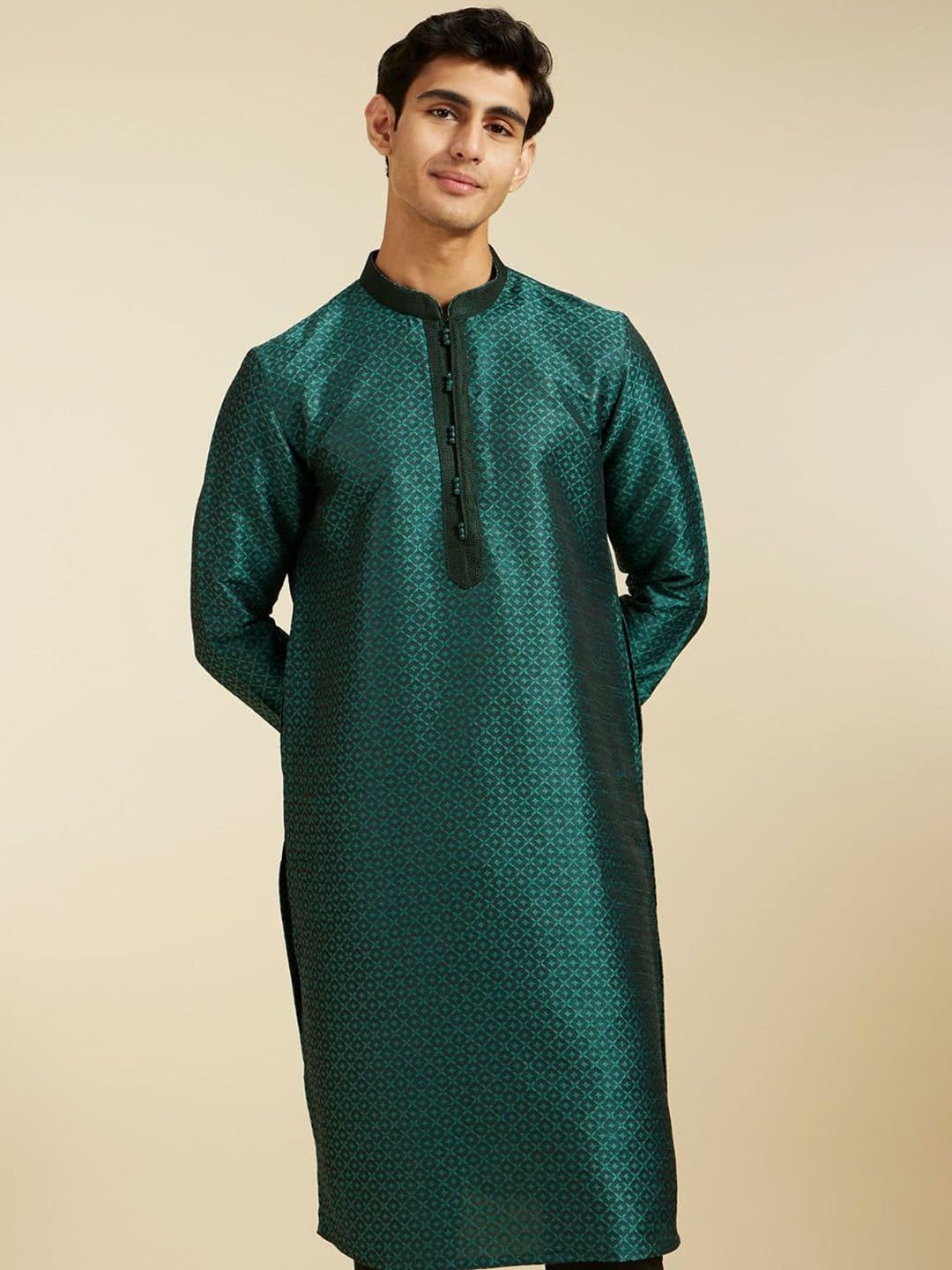 Diwas by Manyavar Floral Embroidered Thread Work Mandarin Collar Straight Kurta - view 1