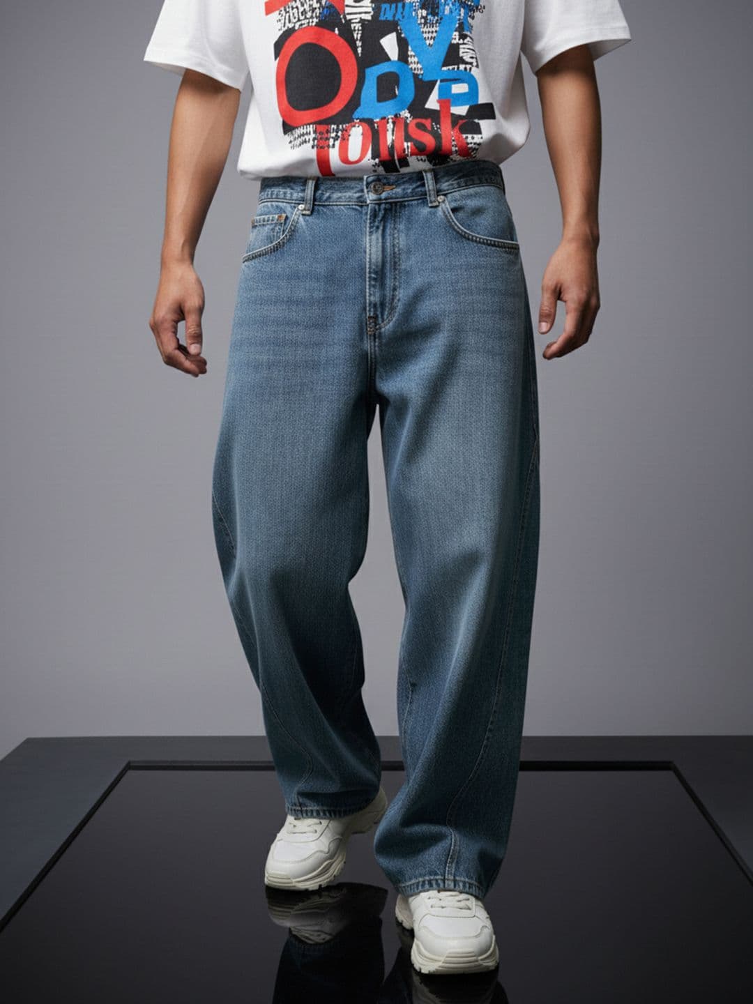 SOKO STREET Men Oversized Fit Light Fade Pure Cotton Jeans