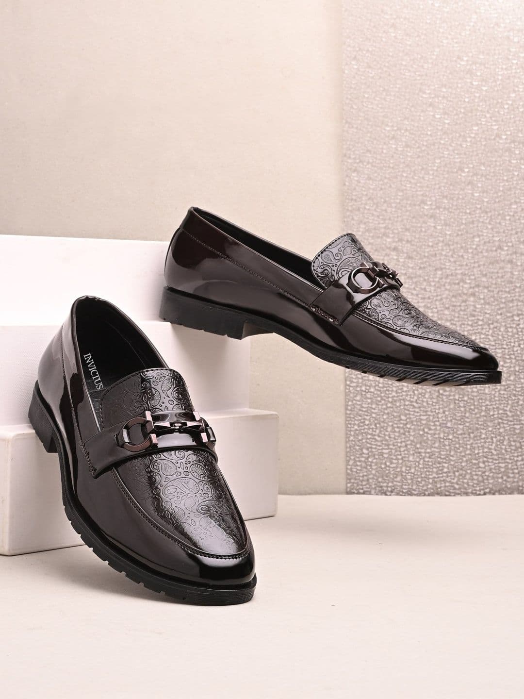 INVICTUS Men Textured Formal Loafer - view 1