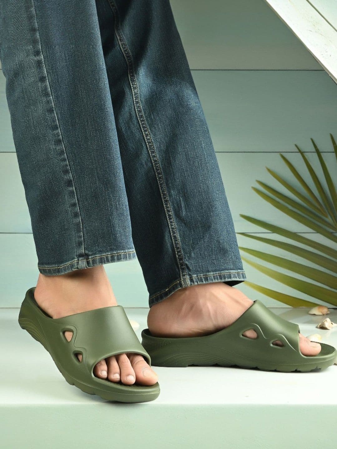 Slipover Men Sliders - view 1