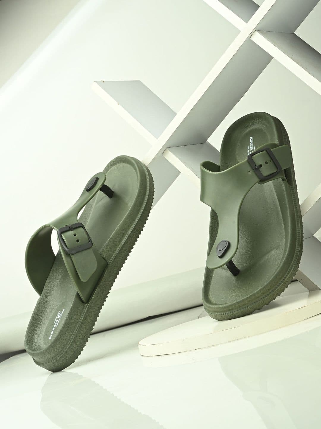 Slipover Men Thong Flip-Flops - view 1