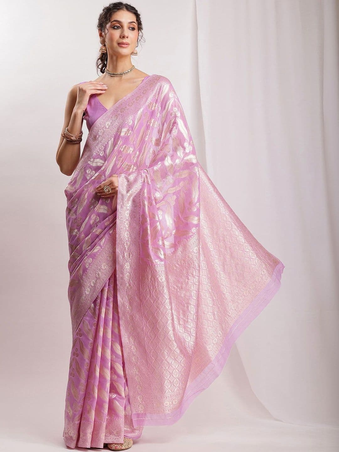 THREAD BOX Woven Design Zari Silk Blend Heavy Work Banarasi Saree - view 1