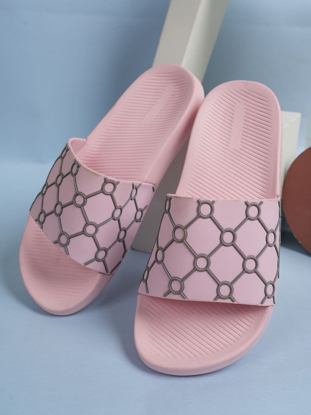 YK Unisex Kids Rubber Sliders - view 1