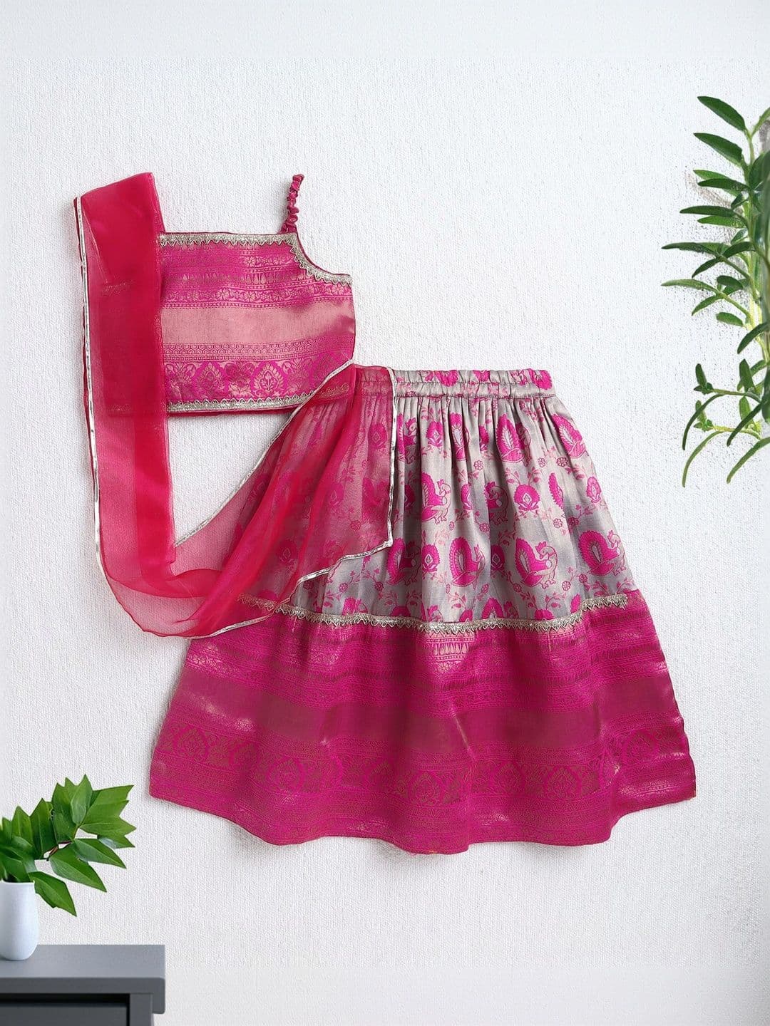 The Magic Wand Girls Printed Gotta Patti Ready to Wear Lehenga & Blouse With Dupatta - view 1