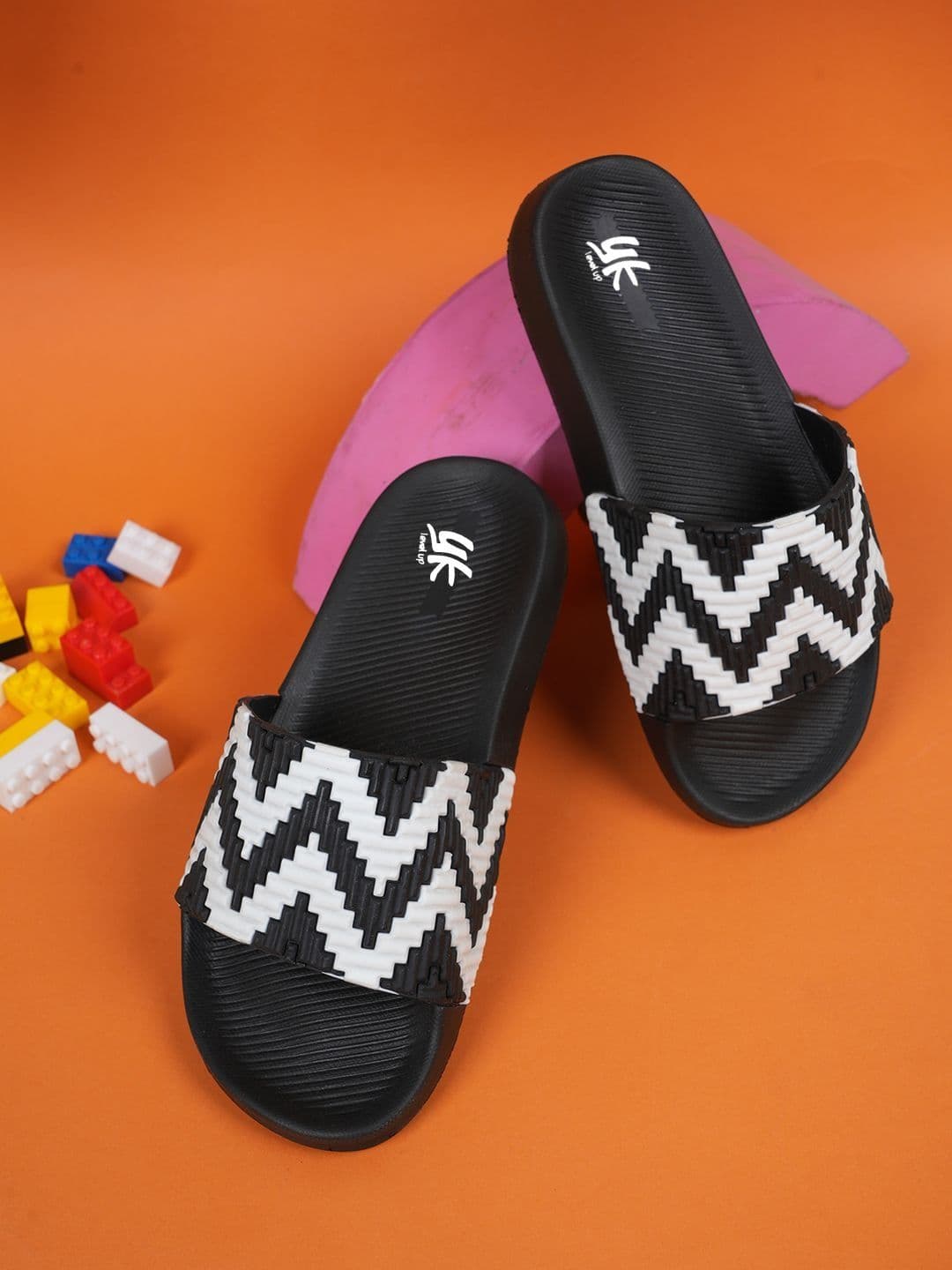 YK Unisex Kids Striped Rubber Sliders - view 1