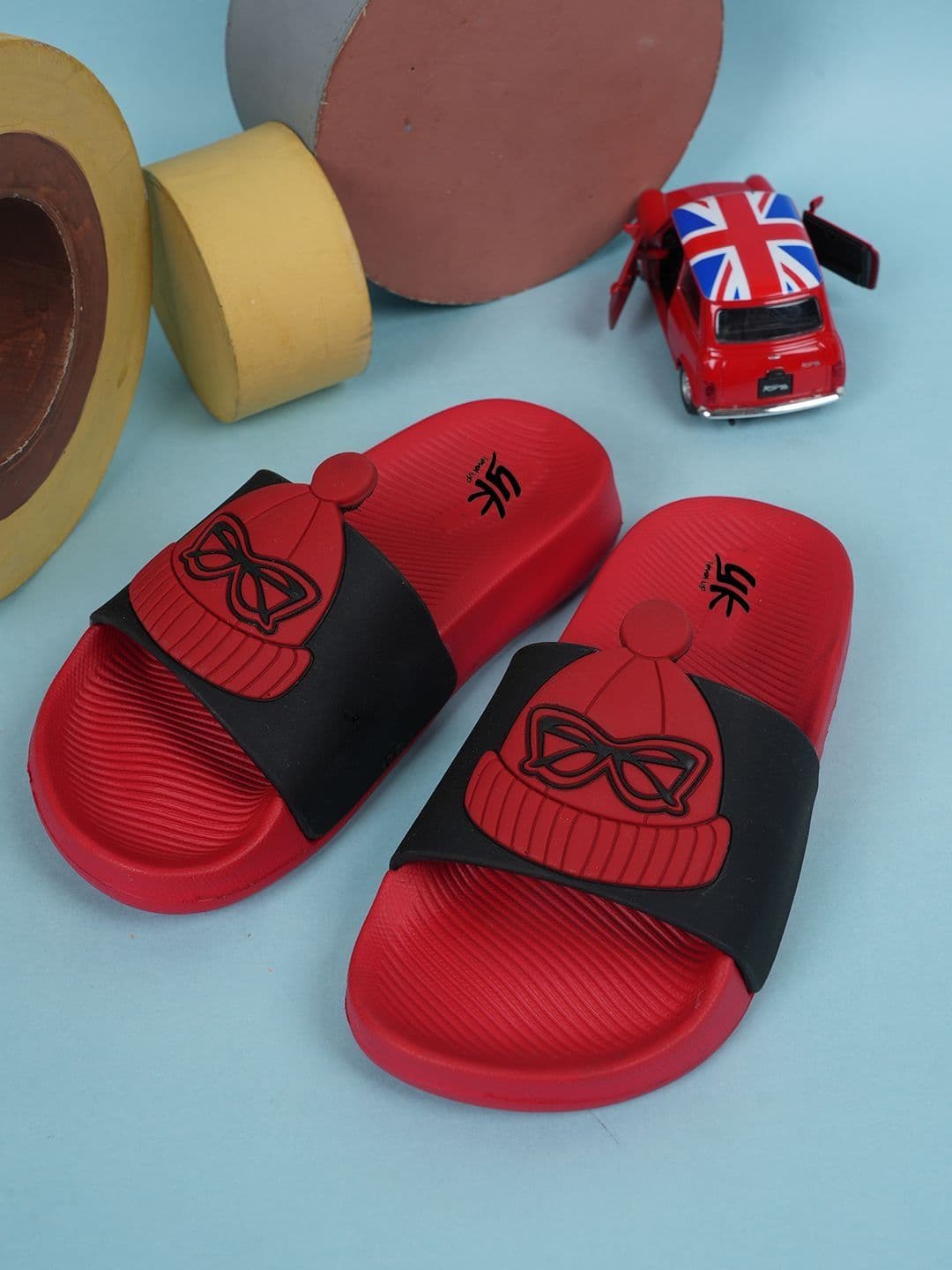 YK Unisex Kids Embellished Sliders - view 1
