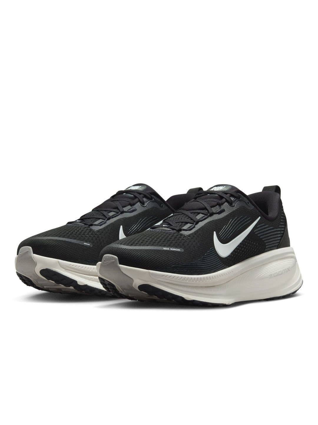 Nike Vomero 18 Men's Road Running Shoes (Extra Wide) - view 1