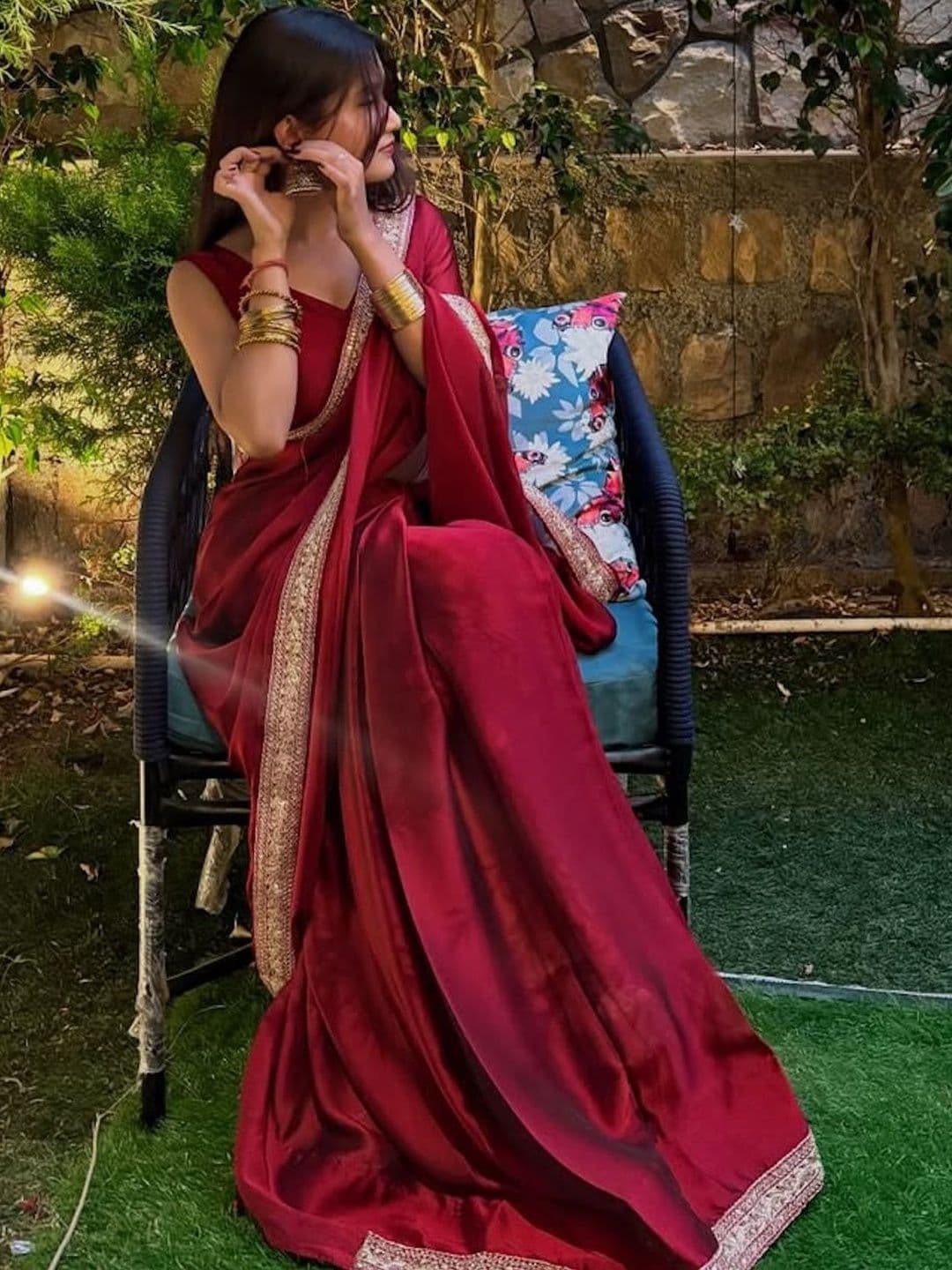 Celeb Styles Sequinned Pure Georgette Saree - view 1